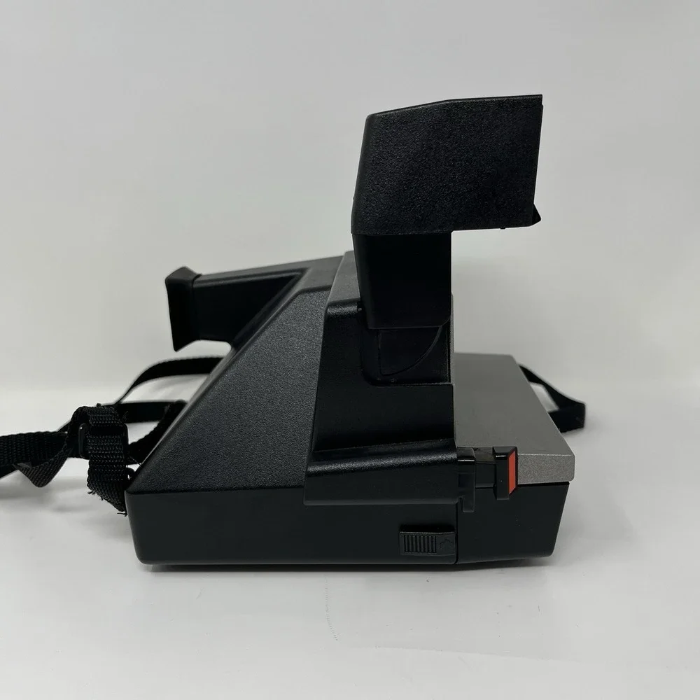 Vintage Polaroid Sun 600 LMS Instant Film Camera Silver Face Built-In Flash
